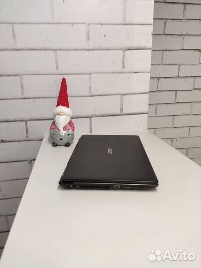 Игровой ноутбук Acer 5750ZG на i5, nVidia GT520