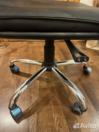 Офисное кресло кожаное futura Мадрид П