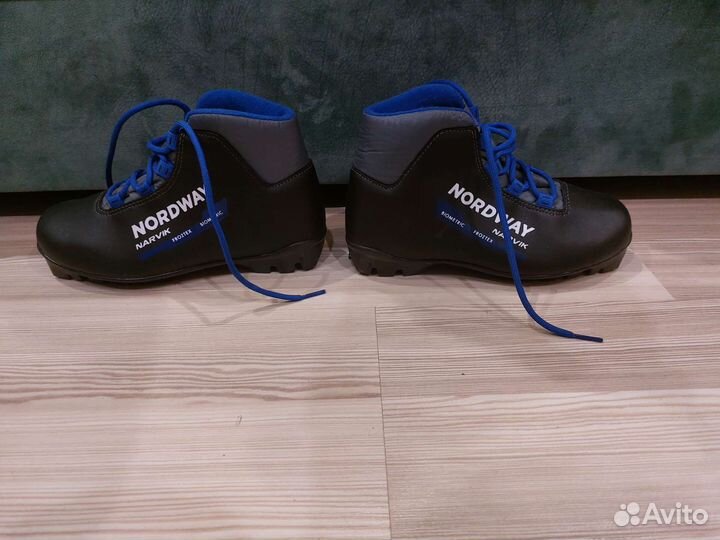 Лыжные ботинки детские