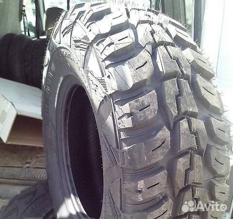 Kumho Road Venture M/T KL71 9.5/30 R15 104Q