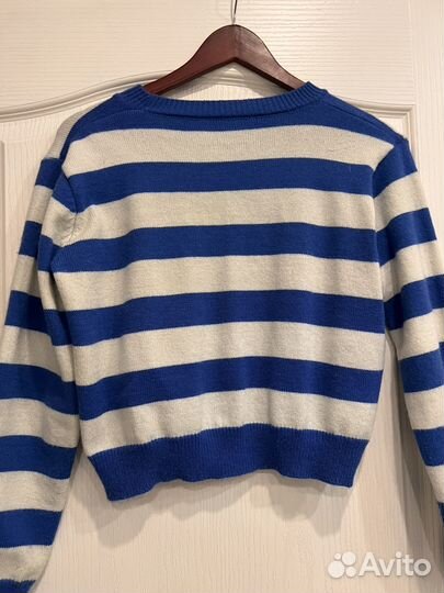 Короткий свитер шерсть