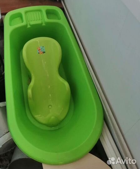 Ванночка для купания с подставкой