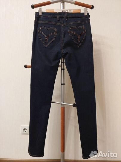 Джинсы женские Love Moschino