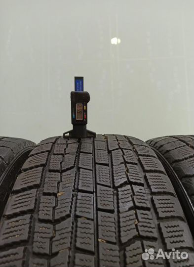 Goodyear Ice Navi Zea 215/55 R17