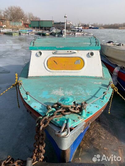 Моторная лодка