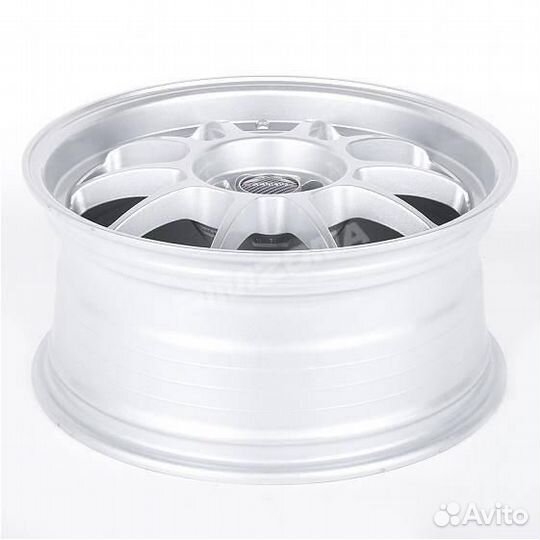 Литой диск lenso R17 5x100