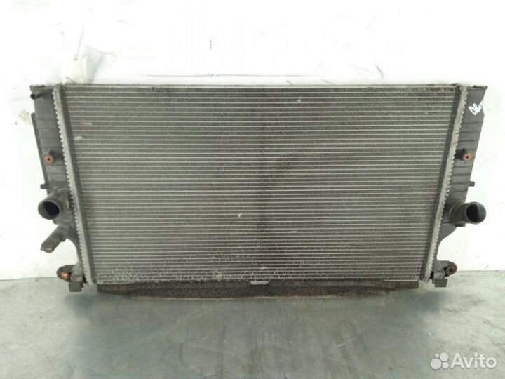 Радиатор охлаждения Toyota Avensis 3 T270