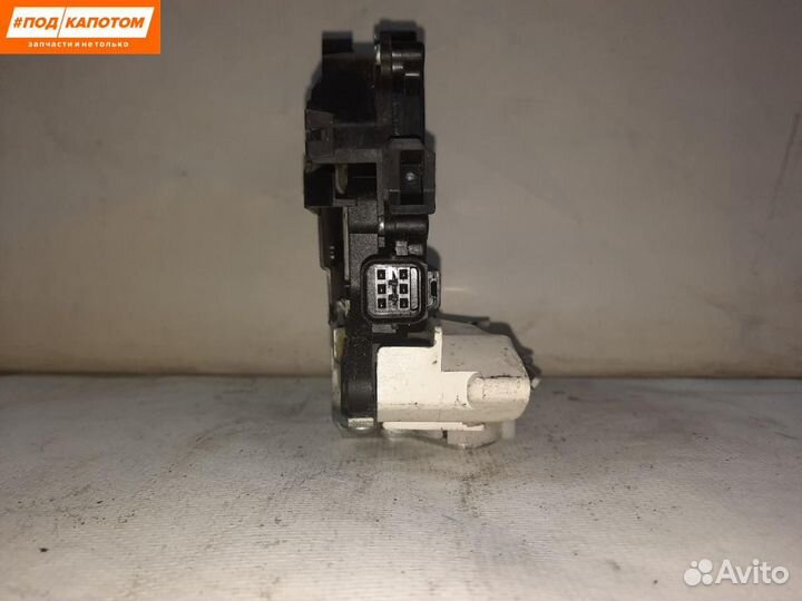 Замок двери передней левой Mitsubishi Lancer 10