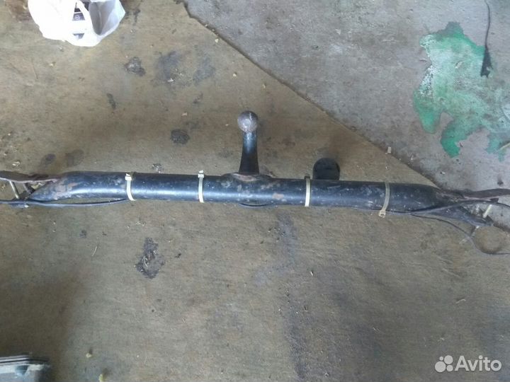 Продам фаркоп с MB