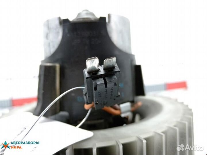 Моторчик печки Volkswagen Polo 4 2004