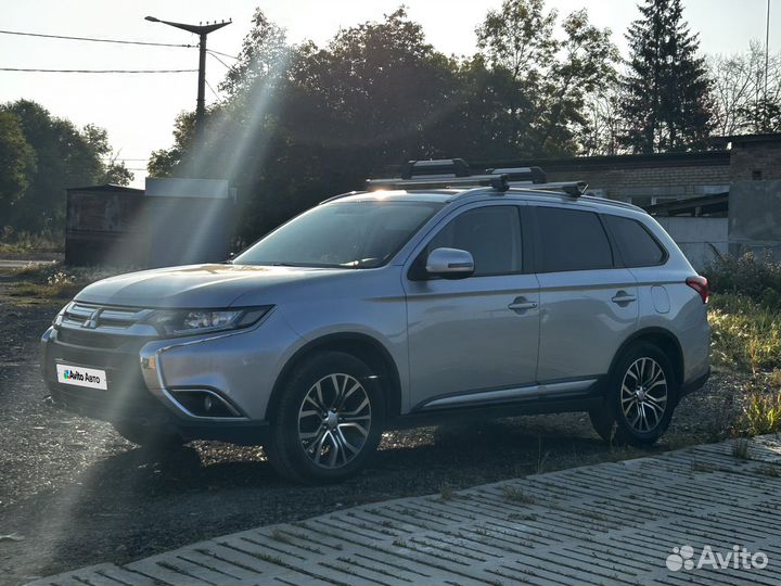 Mitsubishi Outlander 2.0 CVT, 2015, 156 000 км