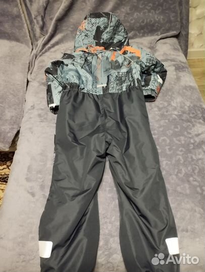 Продам демисезонный комбинезон для мальчика