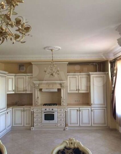 3-к. квартира, 160 м², 5/7 эт.