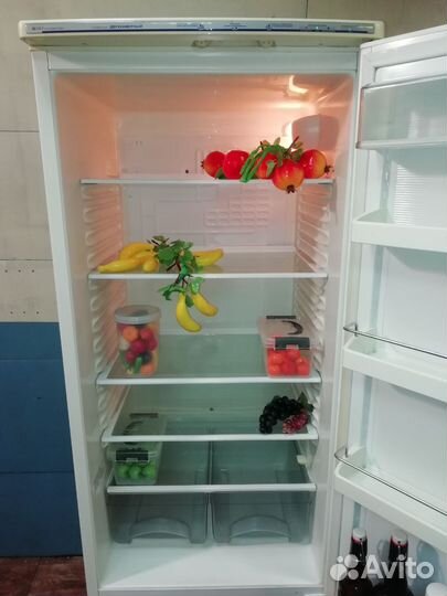 Холодильник бу Атлант отличное сост гарантия