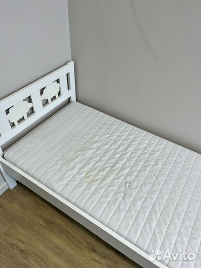 Детская кровать IKEA с матрасом
