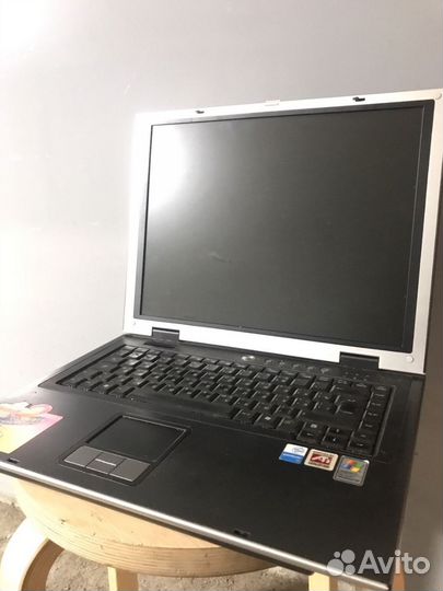 Ноутбук Asus M6800N