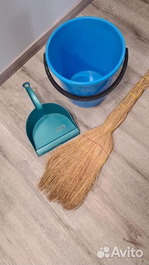 Веник, совок и ведро 12 л