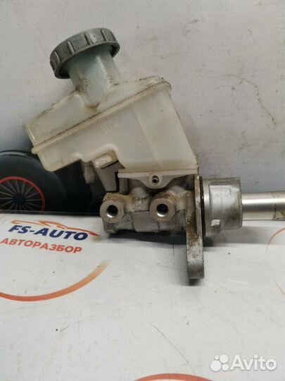 Главный тормозной цилиндр Suzuki Grand Vitara 2