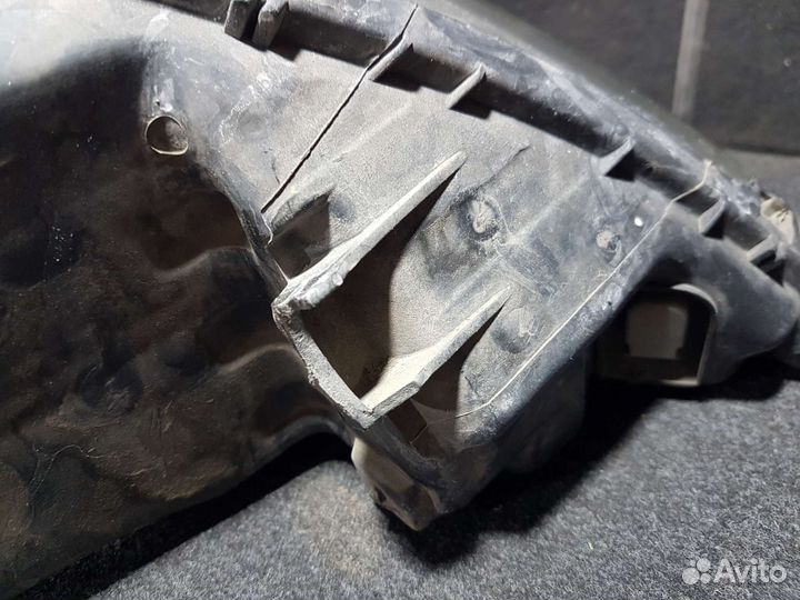 Фара передняя левая Renault Logan 1