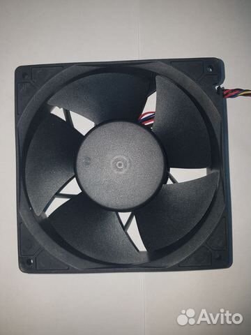 Кулер на whatsminer 7.2 A (140*140*38мм)