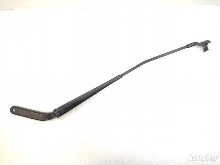 Поводок стеклоочистителя правый Bmw X5 E70 2008