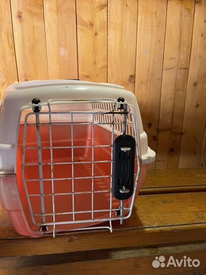 Переноска для животных пластмассовая бу