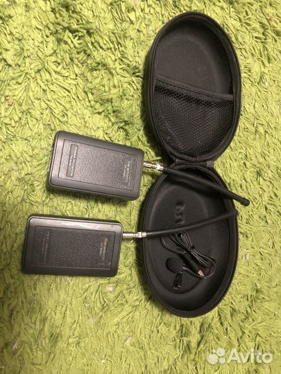 Радио петличный микрофон Saramonic