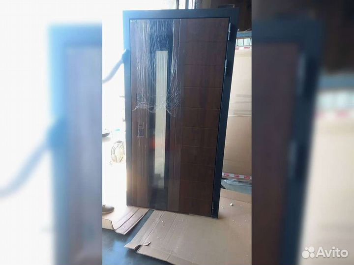 Входная дверь nord с терморазрывом и стеклопакетом