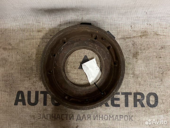 Маховик Volkswagen Golf 4 027105273D