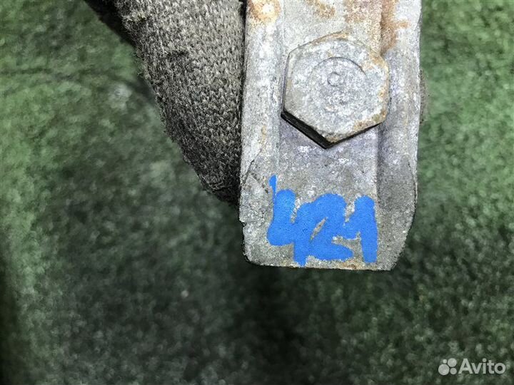 Болт торсиона передний Toyota Lite Ace Noah CR50