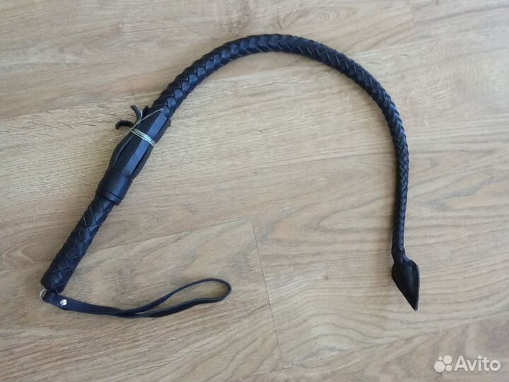 Кнут для управления лошадью