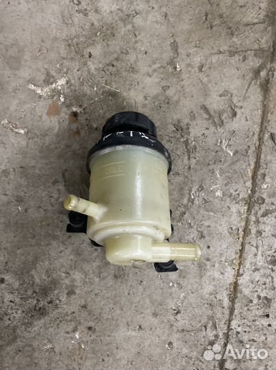 Бачок гур Hyundai Creta