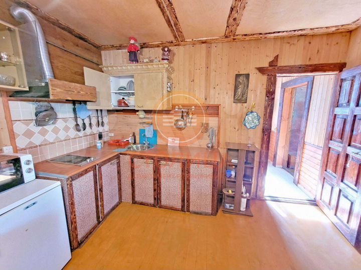 Дом 52 м² на участке 10 сот.