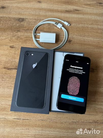 iPhone 8, 64 ГБ