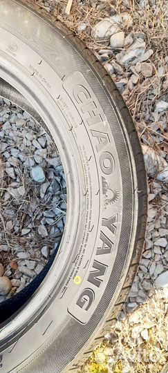 Chaoyang SU318A 215/60 R17