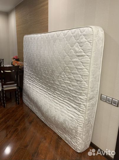 Матрас 160х200 бу