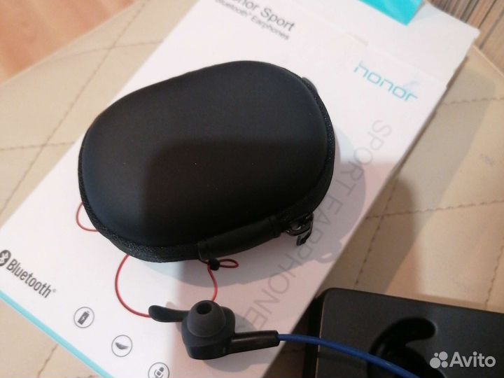 Беспроводные наушники