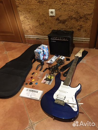 Электрогитара Yamaha Pacifica 012 комбо Yamaha +Кт