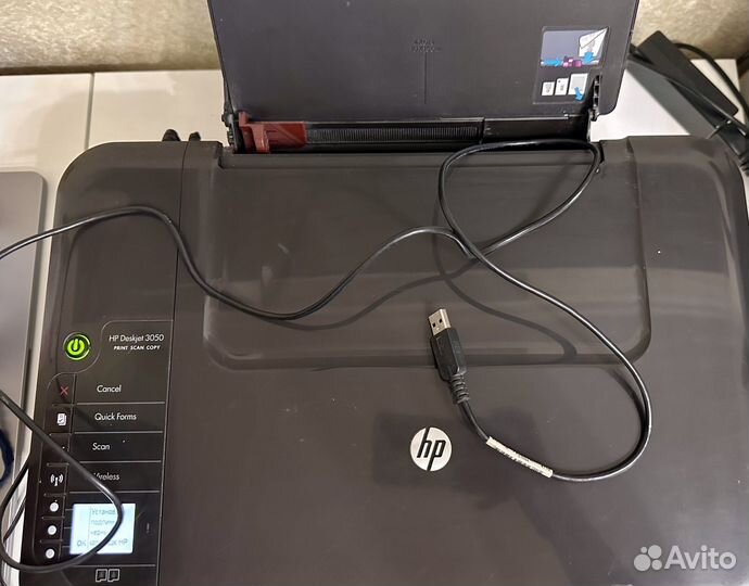 Цветной принтер и сканер HP Deskjet 3050 бу