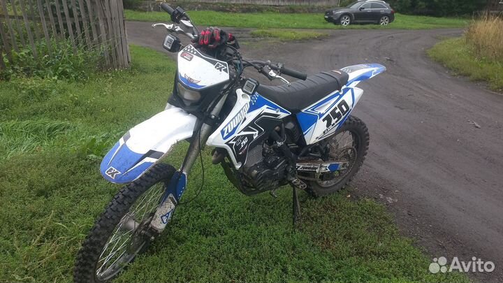 Продам Кроссовый мотоцикл