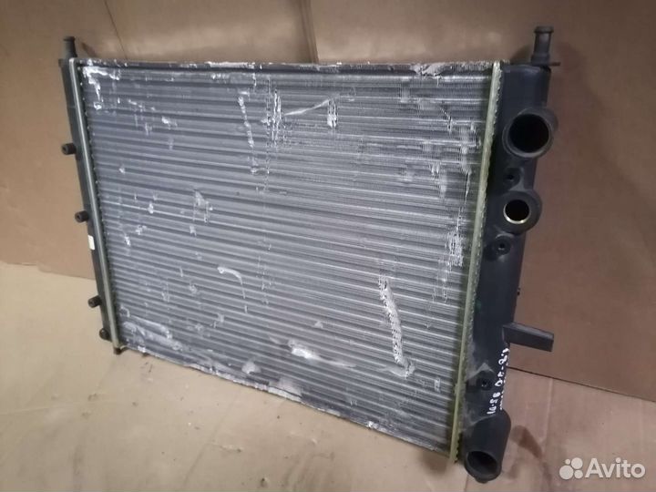 Радиатор охлаждения Fiat Bravo