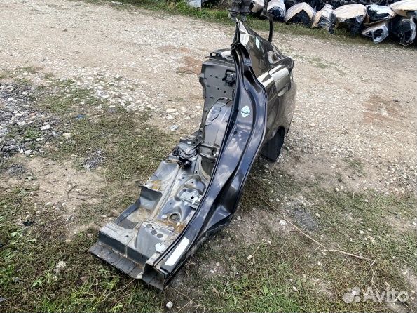 Четверть на Toyota Camry 70 задняя левая