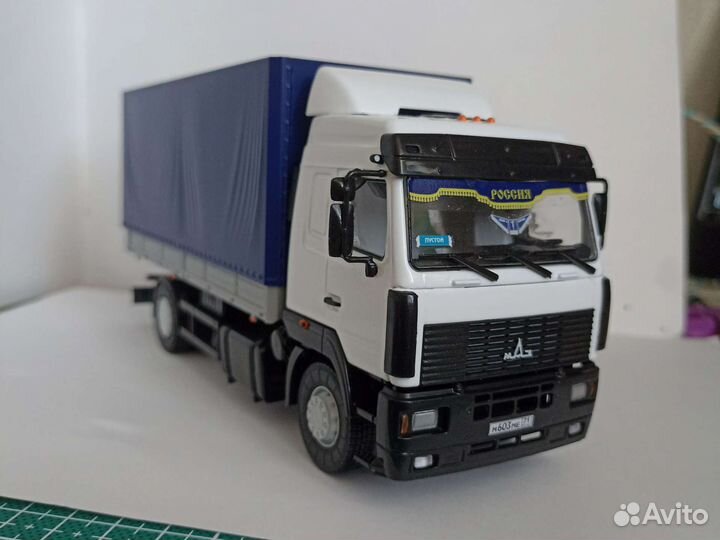 Модель грузовика маз 1:43