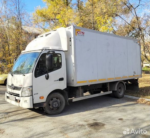 Hino 300 (Dutro), 2017