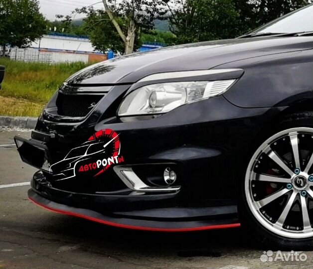 Губа бампера универсальная резиновая черно-красная