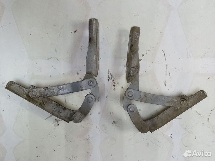 Петля капота Chevrolet Rezzo