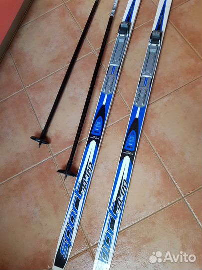 Лыжи беговые с ботинками 45 размер