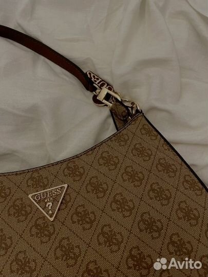 Сумка guess shoulder bag