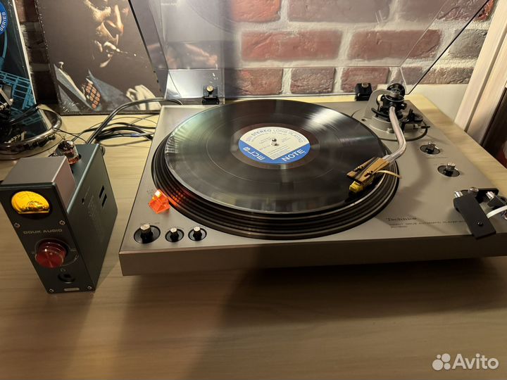 Виниловый проигрыватель technics SL-1600