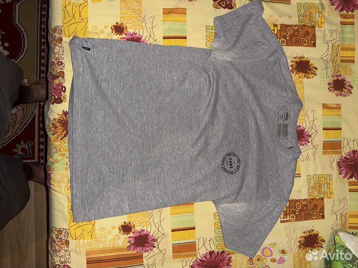 Футболка vans